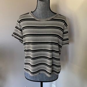Black and white stripped t shirt